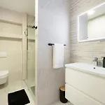 公寓 Nice Apartment In Brodarica With House Sea View