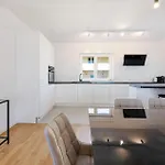 公寓 Nice Apartment In Brodarica With House Sea View *