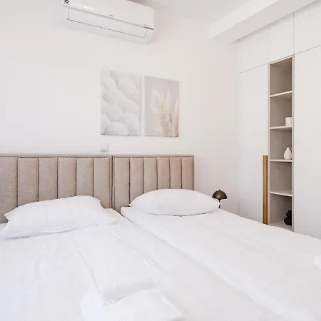 2 Bedroom Awesome In