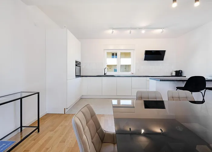 Apartman Lovely In *