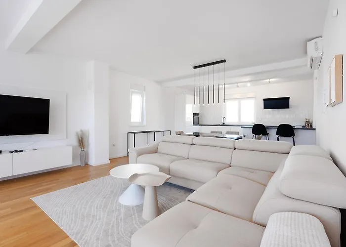 Apartamento Lovely In *